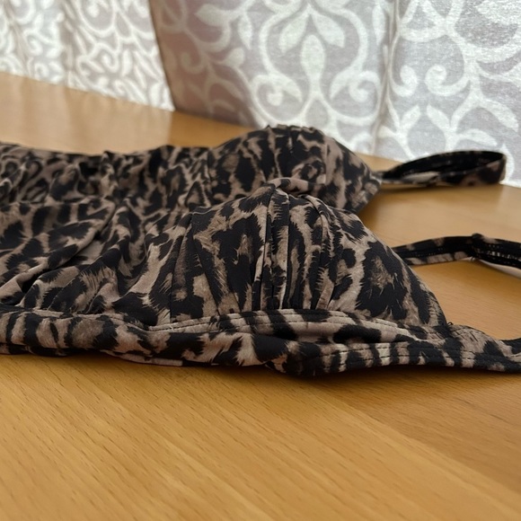 Niptuck SWIM Leopard Print One Piece Swimsuit SIZE 4 - Picture 5 of 7